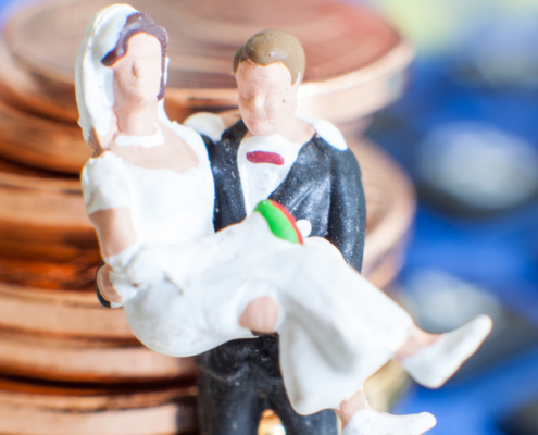Quando i debiti di moglie e marito possono essere pagati con i beni in comunione